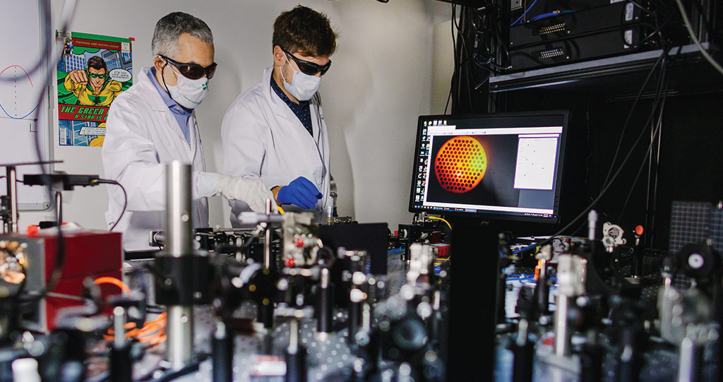 Carlo Liberale (left) and Andrea Bertoncini (right) developed a process to combine multiple photonic units together by 3D printing a series of photonic crystal fiber segments.