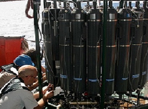 Collection of ocean water samples at sites around the world offer insights into the forces that affect plankton populations.