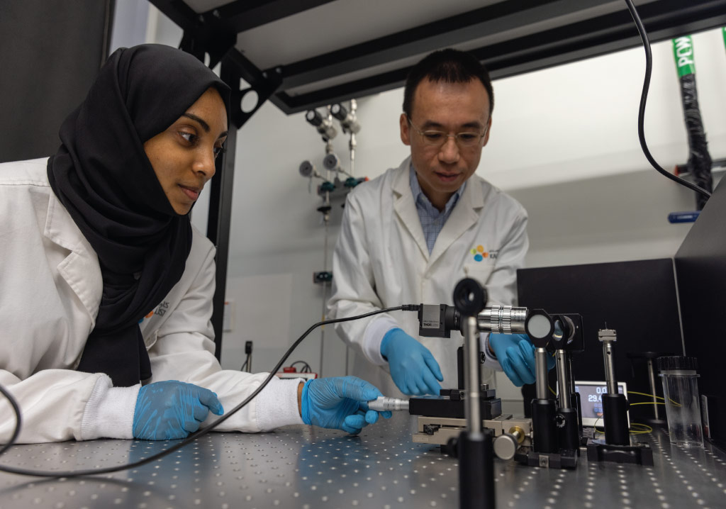 The metalens developed by Ph.D. student Zahrah Alnakhli and Professor Xiaohang Li could benefit optical imaging, manipulation and communications.